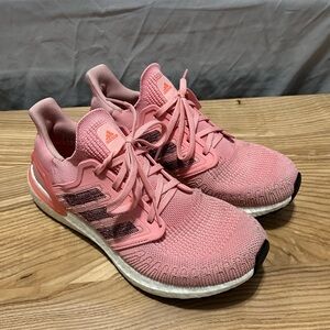 Women’s Adidas Ultraboost 21 size 9.5